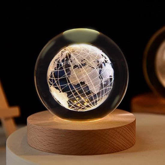 3D Kristallen Bal Universe - Nachtlampje - LED Glas Licht Hologram lamp met Massief Houten Basis - Nachtlamp - Cadeau idee - Verlichting - USB aansluiting - Woondecoratie van Merkloos