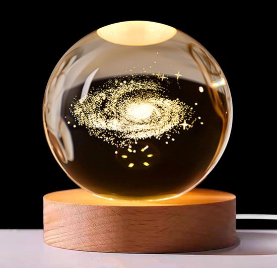 3D-nachtlampje met kristallen bol, 8 cm glazen bol van de Melkweg, 3D-planeetlamp met USB-aansluiting, sterrenhemellamp, nachtlampje met kristallen bol, creatieve nachtscène, astronomie-ledbollamp met houten voet van Acetaken