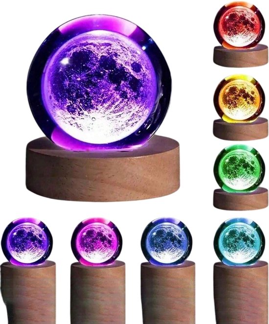3D Solar System Kristallen Bol – LED Nachtlamp met Galaxy Design - Maan van Gizzys Illusions