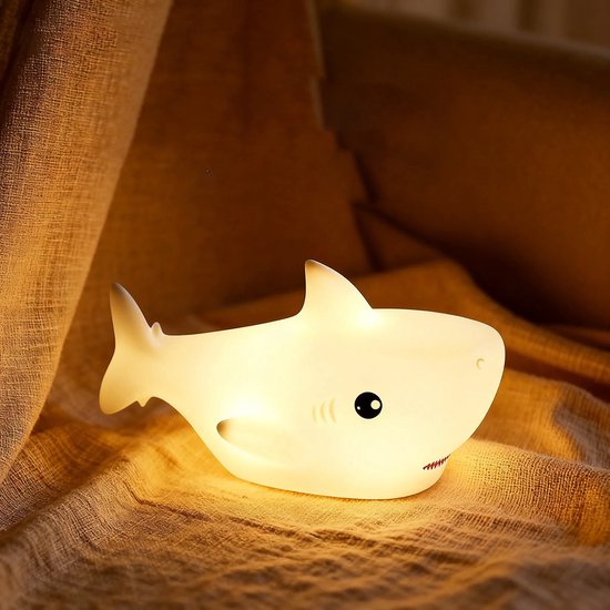 Baby Shark Nachtlampje – Zacht Siliconen Oplaadbaar Lampje – Kraamcadeau & Borstvoedingslamp van Fettler Services