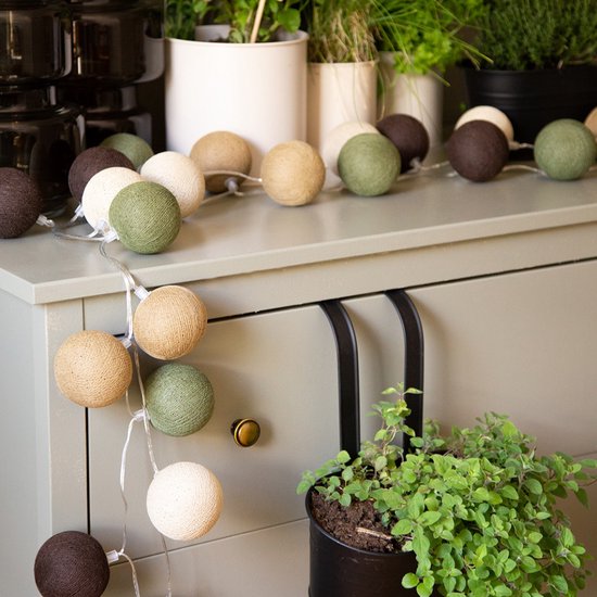 Cotton Ball Lights - Indoor lichtslinger - Wanderlust - 20 lampjes van Cotton Ball Lights