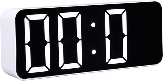 Digitale Klok - Tafelklok Wekker - Gemakkelijk Opstaan - Oogbescherming Display - 15 x 8 x 4.7 cm - Wit