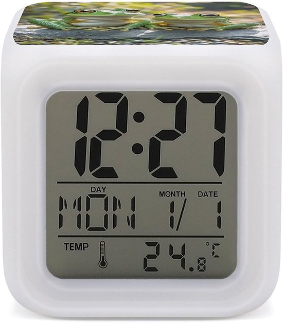 Digitale Wekker - Bureau Klok - Slaap Training - 7 Kleur Nachtlampje - 3.1 x 3.1 Inch - Multi Color