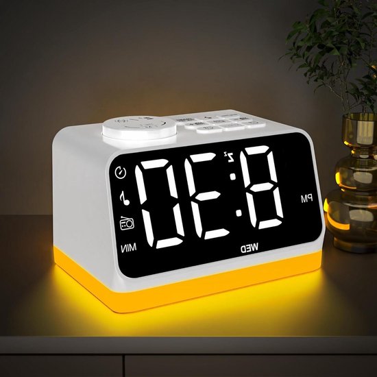 Digitale Wekker - Kleurrijke Klok - Wakker Worden - Dubbel Alarm - 11.5 cm - Wit