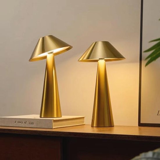 Draadloze LED Nachtlampjes Gouden Kleur - 2 Stuks, Oplaadbaar, Magnetisch, Draagbaar, IP54
