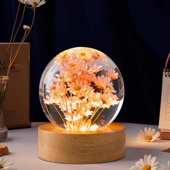 GELLDG Nachtlampje met bloemen en kristallen bol – 6 cm Bol-lamp – Met houten voet – LED-nachtlampje geschikt voor slaap- en woonkamer – Verjaardagscadeau geschikt voor vrouwen – Rode margriet