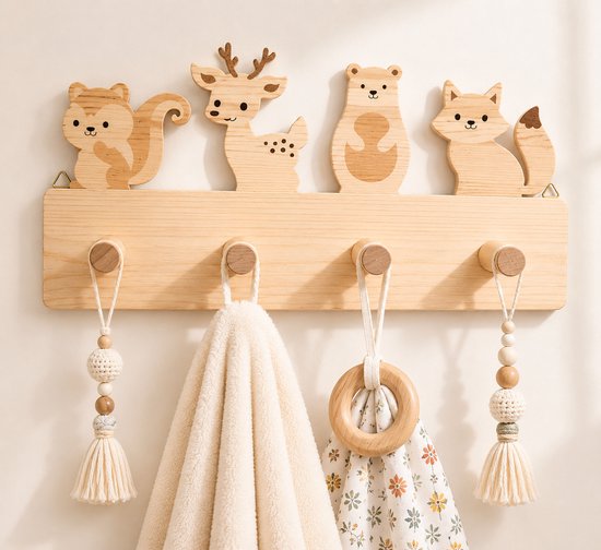 kinderkapstok - kapstok - kinder kamer kapstok - baby kamer kapstok - wandkapstok - bos dieren - hout - 4 haken van Qirex