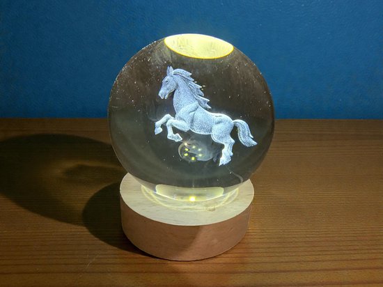Klarigo® Nachtlamp – Paard - 3D LED Lamp – Glazen Bol – Warm Licht – Bureaulamp – Nachtlampje Kinderen – Creative lamp van Merkloos