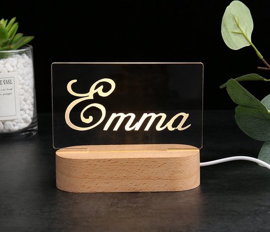 Lamp met jouw naam - nachtlamp - gepersonaliseerd - cadeau - verjaardag van Merkloos