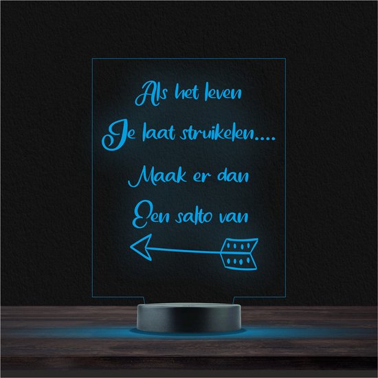 Led Lamp Met Gravering - RGB 7 Kleuren - Als Het Leven Je Laat Struikelen van Merkloos