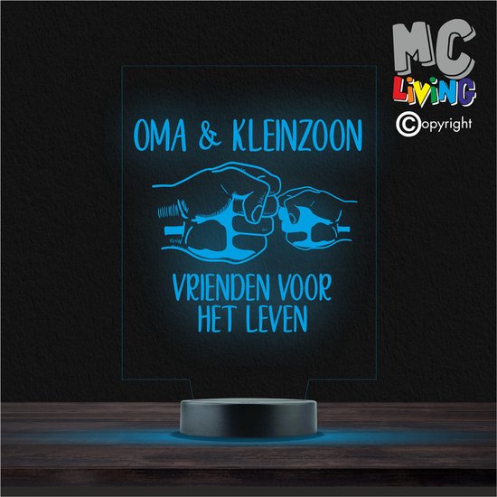 Led Lamp Met Gravering - RGB 7 Kleuren - Oma & Kleinzoon van Cadeaukratten