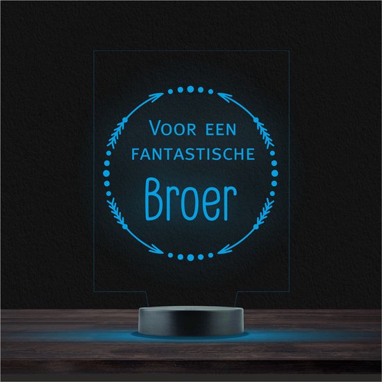 Led Lamp Met Gravering - RGB 7 Kleuren - Voor Een Fantastische Broer van Merkloos