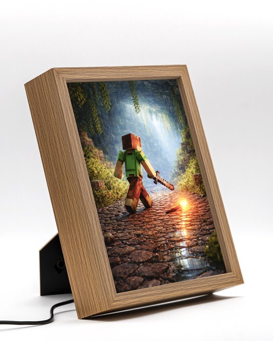 Minecraft Inspired Avonturier – 22×17 cm – Verlicht kunstwerk – LED licht portret nachtlampje – Dimbaar – Sfeerverlichting – Kinder Woon en Slaapkamer Wall Art Decor van Merkloos