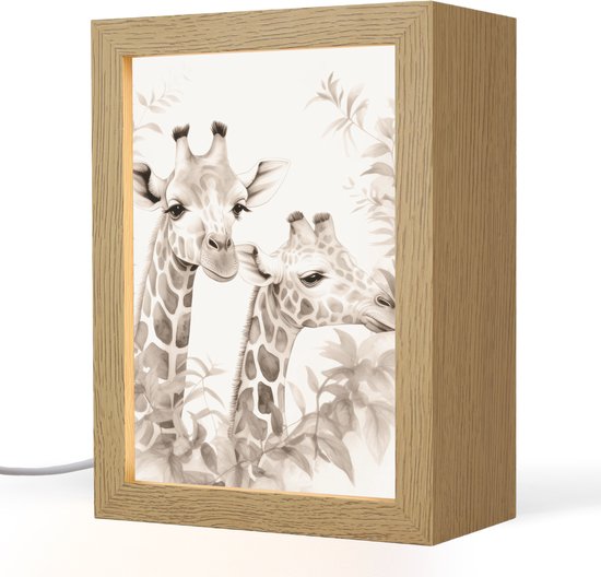 Nachtlampje 15x20 cm - Kinder lamp - Giraffe - Bladeren - Bruin - Jungle - Kind - Tafellamp kinderkamer - Slaapkamer lamp - Bedlamp kinderen - Kinderlampje stopcontact - Wandlamp babykamer - Nachtlampjes van Merkloos