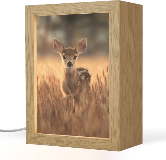 Nachtlampje 15x20 cm - Kinder lamp - Hert - Graanveld - Bruin - Tafellamp kinderkamer - Slaapkamer lamp - Bedlamp kinderen - Kinderlampje stopcontact - Wandlamp babykamer - Nachtlampjes van DecoAction