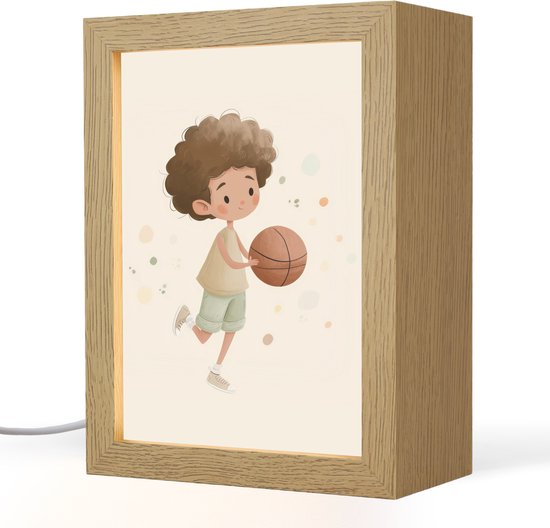 Nachtlampje 15x20 cm - Kinder lampje - Beige - Jongen - Basketbal - Stippen - Tafellamp kinderkamer - Slaapkamer lamp - Bedlamp kinderen - Kinderlampje stopcontact - Wandlamp babykamer - Nachtlampjes van N\A