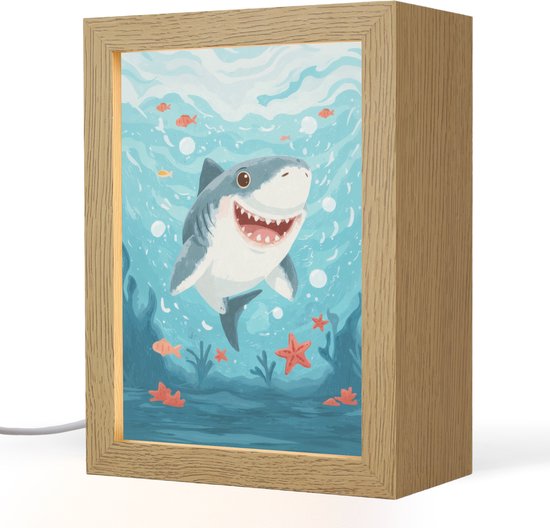 Nachtlampje 15x20 cm - Kinder lampje - Haai - Vissen - Blauw - Onderwater - Tafellamp kinderkamer - Slaapkamer lamp - Bedlamp kinderen - Kinderlampje stopcontact - Wandlamp babykamer - Nachtlampjes van Merkloos