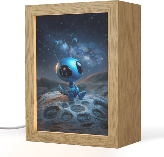 Nachtlampje 15x20 cm - Kinder lampje - Ruimtewezen - Blauw - Galaxy - Tafellamp kinderkamer - Slaapkamer lamp - Bedlamp kinderen - Kinderlampje stopcontact - Wandlamp babykamer - Nachtlampjes