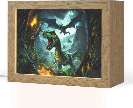 Nachtlampje 20x15 cm - Kinder lampje - Dinosaurus - Draak - Jungle - Groen - Tafellamp kinderkamer - Slaapkamer lamp - Bedlamp kinderen - Kinderlampje stopcontact - Wandlamp babykamer - Nachtlampjes