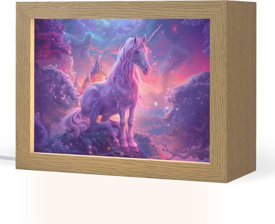 Nachtlampje 20x15 cm - Kinder lampje - Eenhoorn - Fantasy - Kasteel - Meisje - Paars - Roze - Tafellamp kinderkamer - Slaapkamer lamp - Bedlamp kinderen - Kinderlampje stopcontact - Wandlamp babykamer - Nachtlampjes van N\A