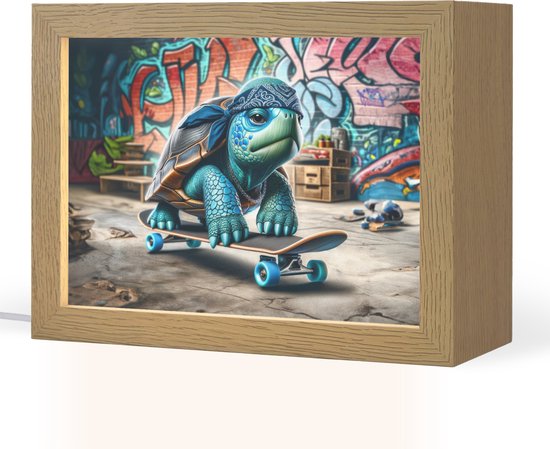 Nachtlampje 20x15 cm - Kinder lampje - Schildpad - Graffiti - Skateboard - Jongens - Tafellamp kinderkamer - Slaapkamer lamp - Bedlamp kinderen - Kinderlampje stopcontact - Wandlamp babykamer - Nachtlampjes van Merkloos
