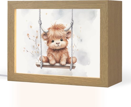 Nachtlampje 20x15 cm - Kinder lampje - Schotse hooglander - Dier - Kinderen - Tafellamp kinderkamer - Slaapkamer lamp - Bedlamp kinderen - Kinderlampje stopcontact - Wandlamp babykamer - Nachtlampjes van OnlyWow