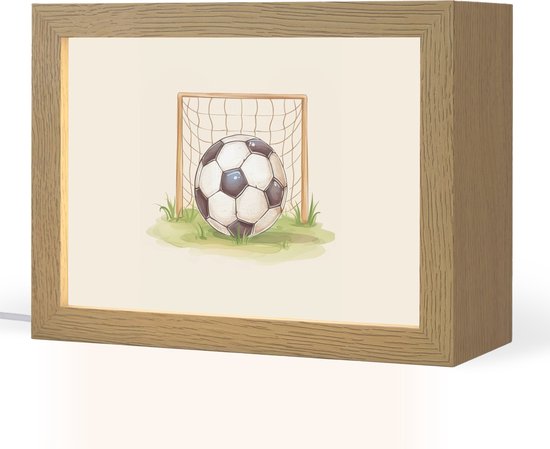 Nachtlampje 20x15 cm - Kinder lampje - Voetbal - Goal - Gras - Beige - Tafellamp kinderkamer - Slaapkamer lamp - Bedlamp kinderen - Kinderlampje stopcontact - Wandlamp babykamer - Nachtlampjes van Little Sky.