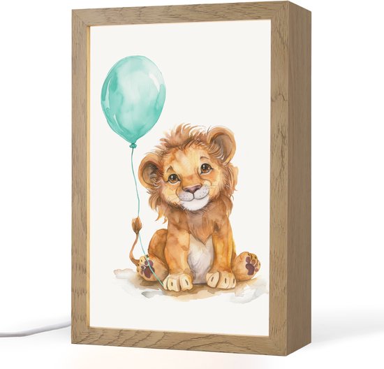 Nachtlampje 20x30 cm - Kinder lamp - Leeuw - Baby dier - Blauwe ballon - Tafellamp kinderkamer - Slaapkamer lamp - Bedlamp kinderen - Kinderlampje stopcontact - Wandlamp babykamer - Nachtlampjes van QAZQA