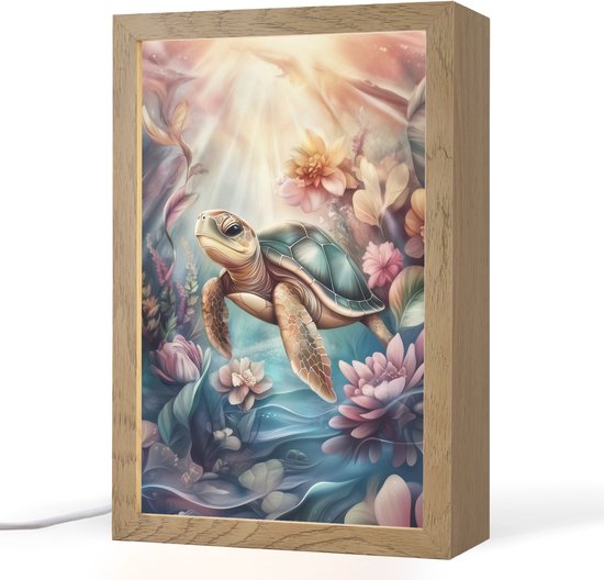 Nachtlampje 20x30 cm - Kinder lampje - Schildpad - Bloemen - Onderwater - Tafellamp kinderkamer - Slaapkamer lamp - Bedlamp kinderen - Kinderlampje stopcontact - Wandlamp babykamer - Nachtlampjes van Little Lamp Company
