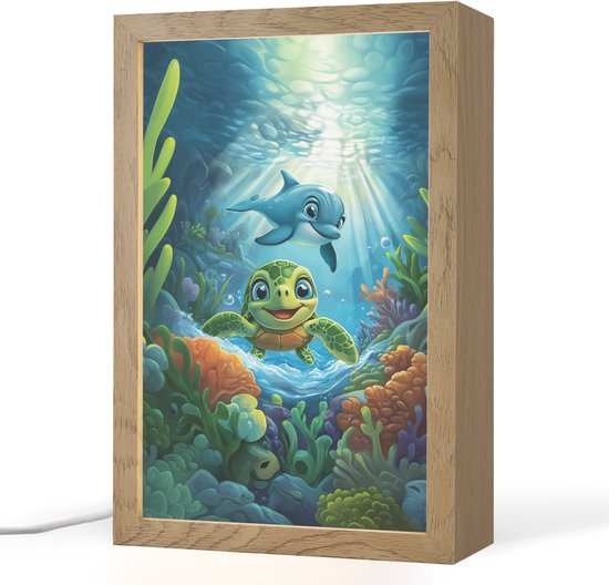 Nachtlampje 20x30 cm - Kinder lampje - Schildpad - Dolfijn - Oceaan - Tafellamp kinderkamer - Slaapkamer lamp - Bedlamp kinderen - Kinderlampje stopcontact - Wandlamp babykamer - Nachtlampjes van Merkloos