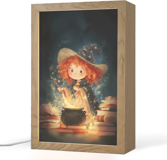 Nachtlampje 20x30 cm - Kinder lampje - Tovenares - Meisje - Boeken - Toveren - Tafellamp kinderkamer - Slaapkamer lamp - Bedlamp kinderen - Kinderlampje stopcontact - Wandlamp babykamer - Nachtlampjes van Merkloos