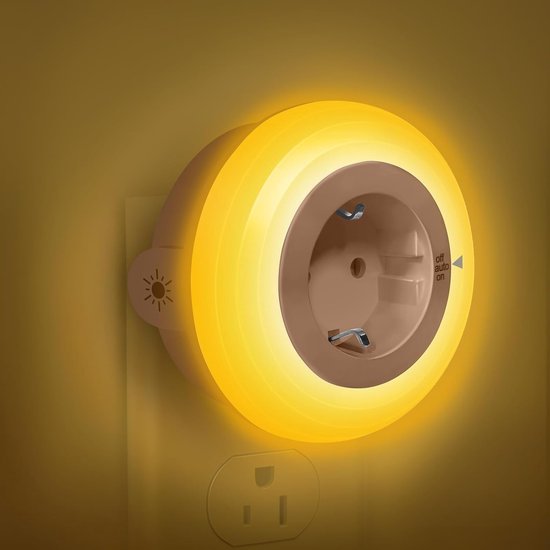 Nachtlampje - LED schemeringssensor dimbaar - 1 stuk compact - warm wit licht kinderbescherming - slaapkamer hal keuken - amber behuizing van Merkloos