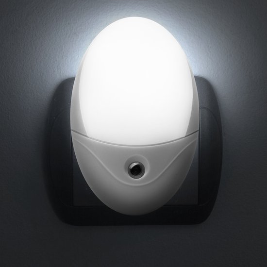 Nachtlampje Stopcontact Stekkerlamp - Wit - Automatisch met Dag/Nacht Sensor - Voor Kinderen / Volwassenen van PHENOM LIGHTING TECHNOLOGY
