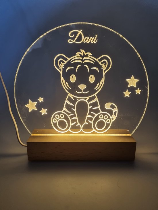 Nachtlampje Tijger Gepersonaliseerd met Naam - plexiglas nachtlampje - Nachtlamp op USB aansluiting - Tijgertje - kinderkamer decoratie van N/A