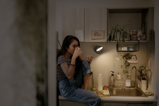 OSRAM Nightlux LED-lamp Cone, 3000 K, dimbaar via aanraking, met USB-batterij en magneetplaat, kan worden gemonteerd als nachtlampje of oriëntatielampje van Osram