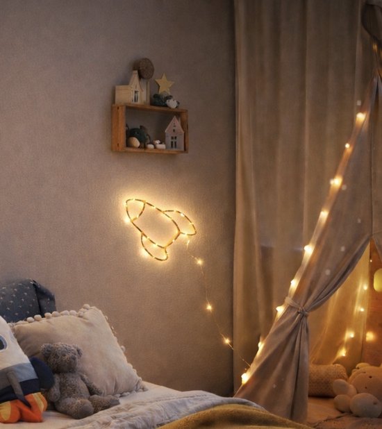 Raket LED Lampje Kinderkamer – Handgemaakt Nachtlampje – Goudkleurig IJzerdraad – Werkt op Batterijen van Little Lambs & Ivy