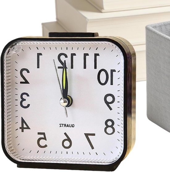 Wandklok met nachtlampje - Bureauklok Kamerdecoratie - Rustig Wakker Worden - Stille Beweging - 9 cm - Uniek