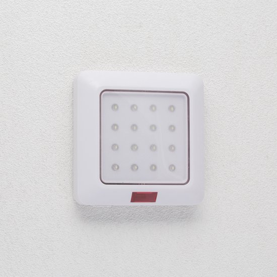 Wandlamp op Batterijen - Met Afstandsbediening - 16x LED - Compact Formaat - Wit - Inclusief Bevestigingsschroef - Bereik tot 10m - Voor Sfeerverlichting, Nachtlamp & Decoratief Gebruik [20287] van Merkloos