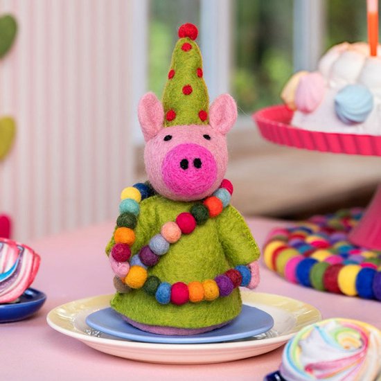 Wolvilt Feestvarken met Feestmuts en Slinger Groen - Kleine Handpop/Eiwarmer - Handmade&Fairmade Homedeco - 24cm