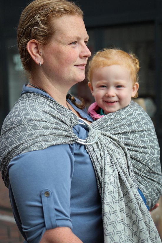 Yaro Basket Black Ring Sling van YAR